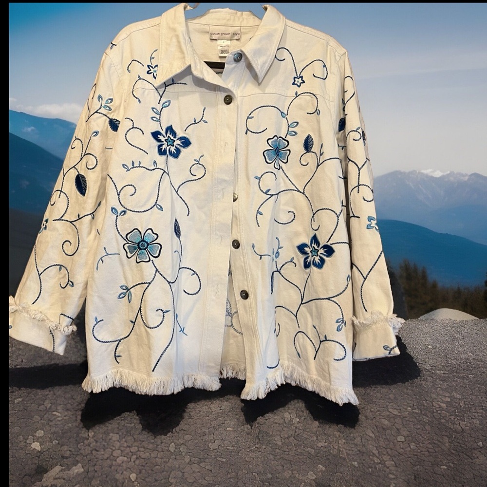 SUSAN GRAVER Business Casual Vaca Boho White Denim Embroidered Jacket Sz Lrg